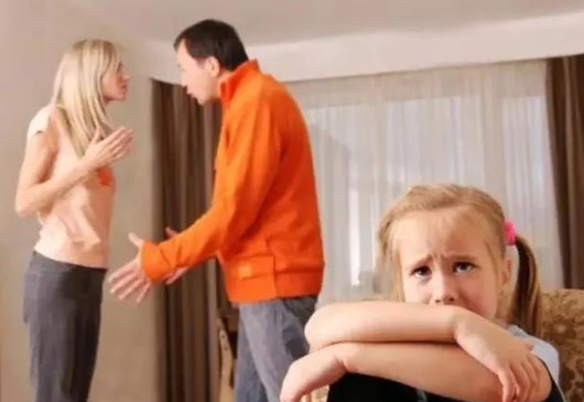 丈夫親子鑒定孩子父母成婚姻必備，真的是女性“不安分”？