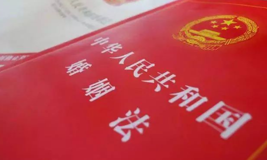 男方要求做親子鑒定的情況增多，是西方文化與傳統(tǒng)道德觀點的碰撞